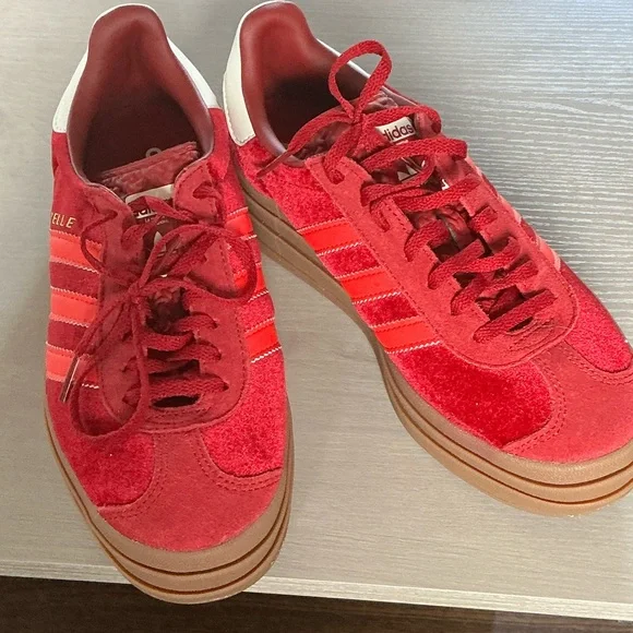 adidas gazelle silver green womens adidas Gazelle 'Team Victory Red Off White Cream White' Men's Shoes 9.5